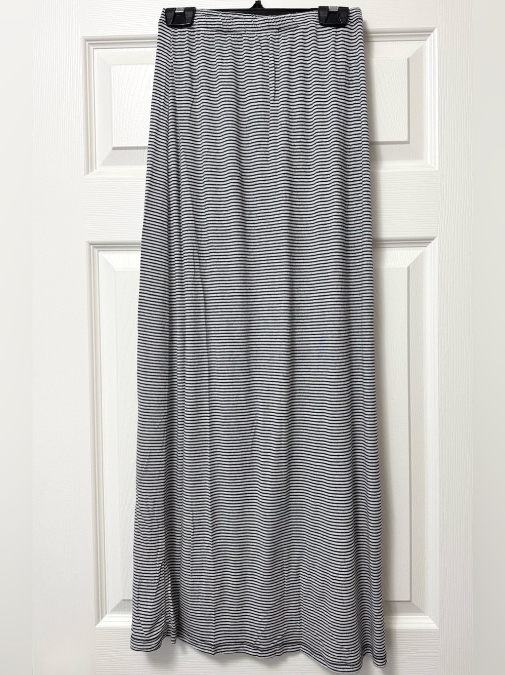 Brandy Melville Black and White Striped Maxi Skirt